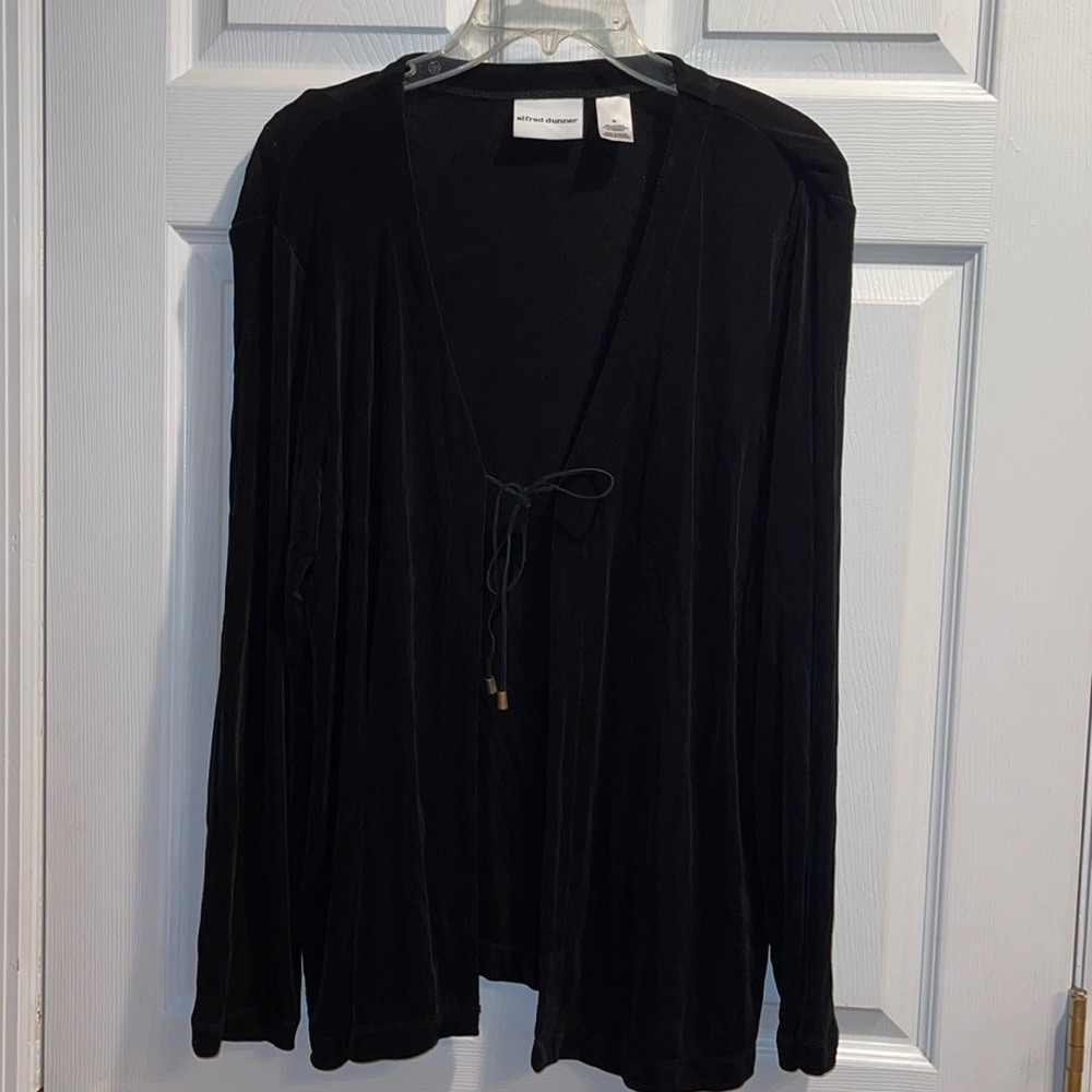 Alfred Dunner medium black sheer cardigan